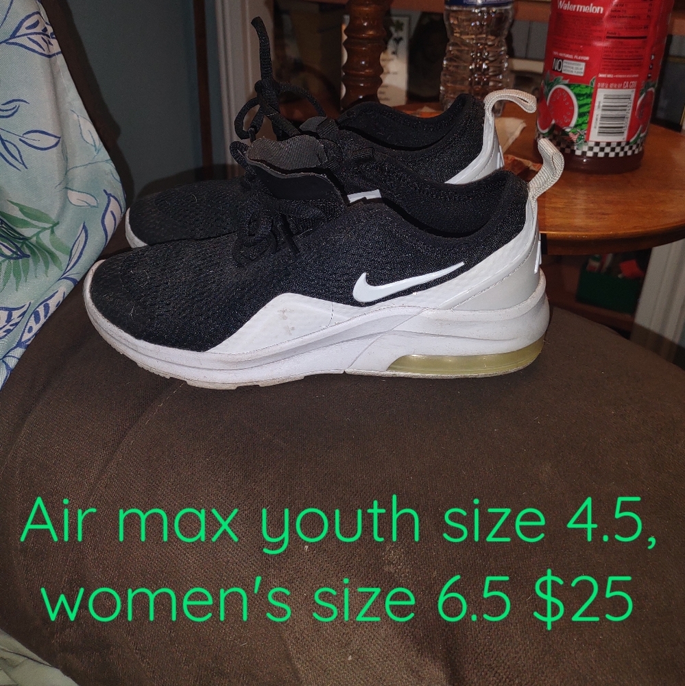 Nike air max shoes